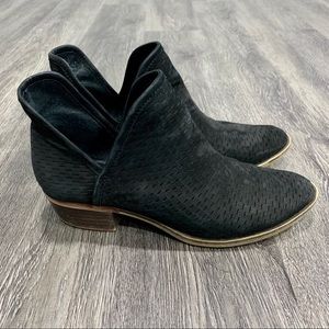 Lucky Brand Loria Black Suede Slip on Booties 7.5